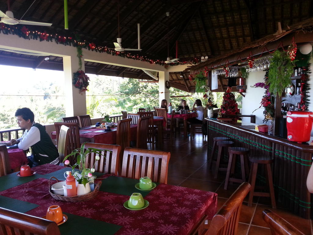 Tribal Hills Mountain Resort Puerto Galera Bagian luar foto