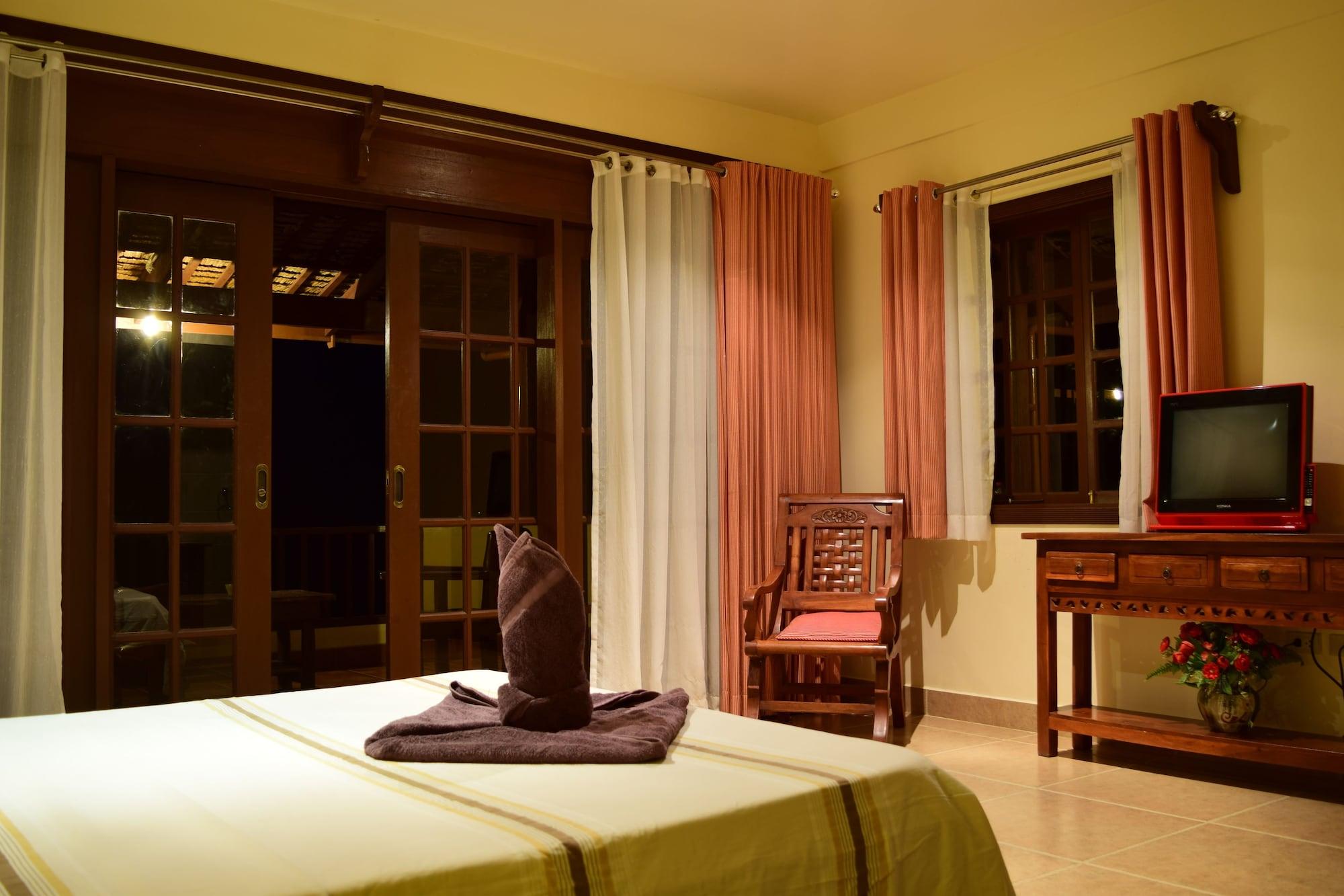 Tribal Hills Mountain Resort Puerto Galera Bagian luar foto