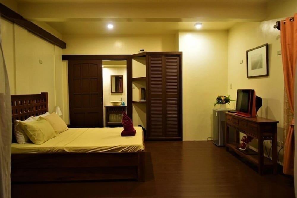 Tribal Hills Mountain Resort Puerto Galera Bagian luar foto